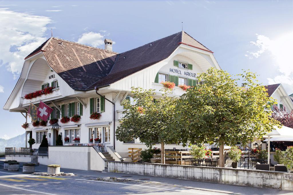 Hotel Gasthof Kreuz Konolfingen Exterior foto